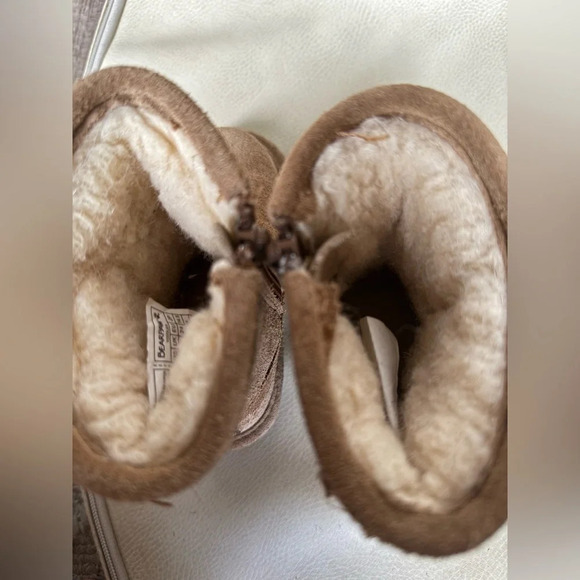 Bearpaw boots - Picture 3 of 9